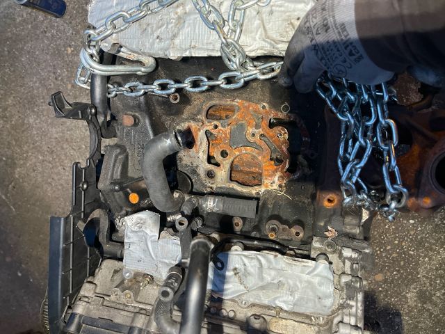 bontott VW PHAETON Motor (Fűzött blokk hengerfejjel)