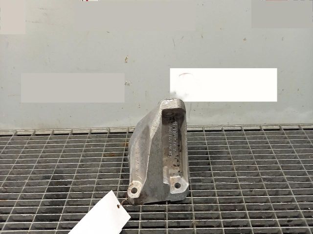 bontott VW PHAETON Motor Tartó Bak Bal