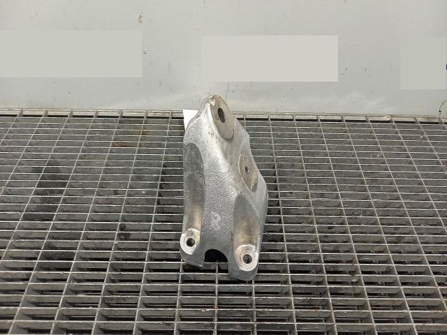 bontott VW PHAETON Motor Tartó Bak Jobb