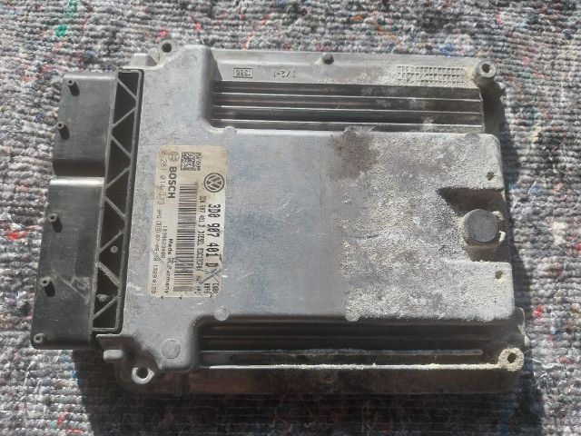 bontott VW PHAETON Motorvezérlő