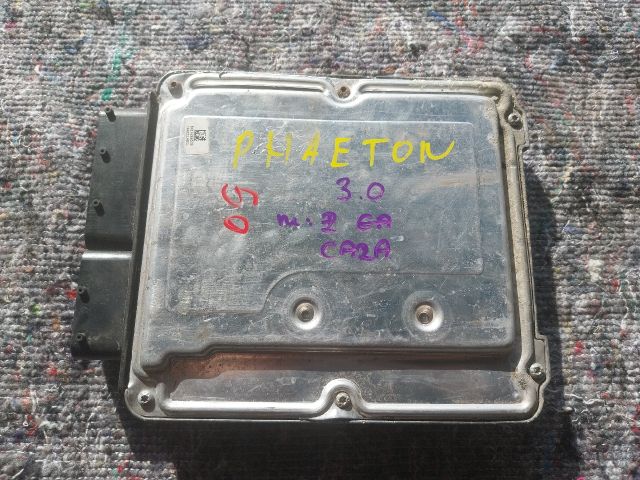 bontott VW PHAETON Motorvezérlő