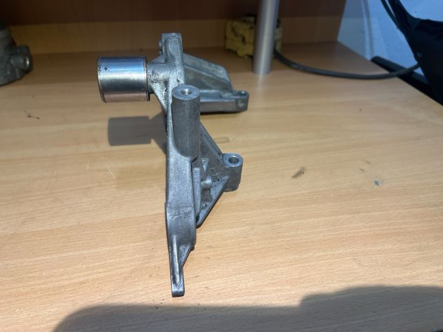 bontott VW PHAETON Nagynyomású Szivattyú Bak