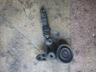 bontott VW PHAETON Szíjfeszítő Görgő