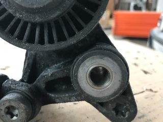 bontott VW PHAETON Szíjfeszítő Görgő