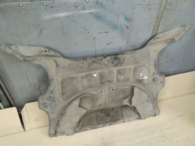 bontott VW PHAETON Alsó Motorburkolat