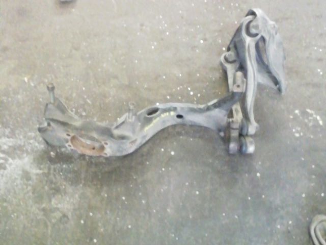 bontott VW PHAETON Jobb első Csonkállvány