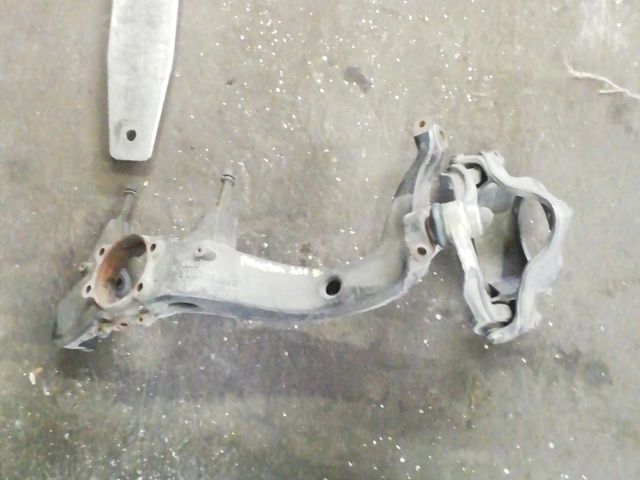 bontott VW PHAETON Jobb első Csonkállvány