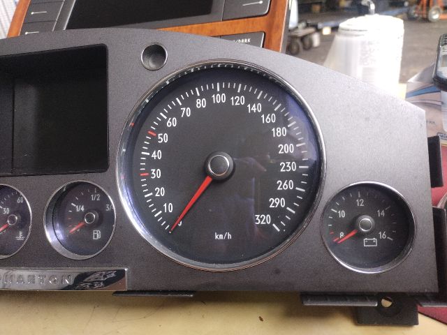 bontott VW PHAETON Kilométeróra