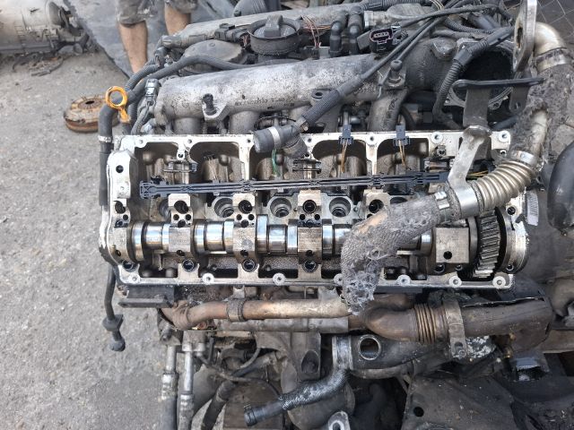 bontott VW PHAETON Motor (Fűzött blokk hengerfejjel)