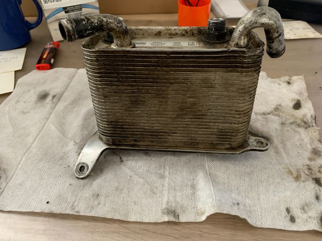 bontott VW PHAETON Olajhűtő