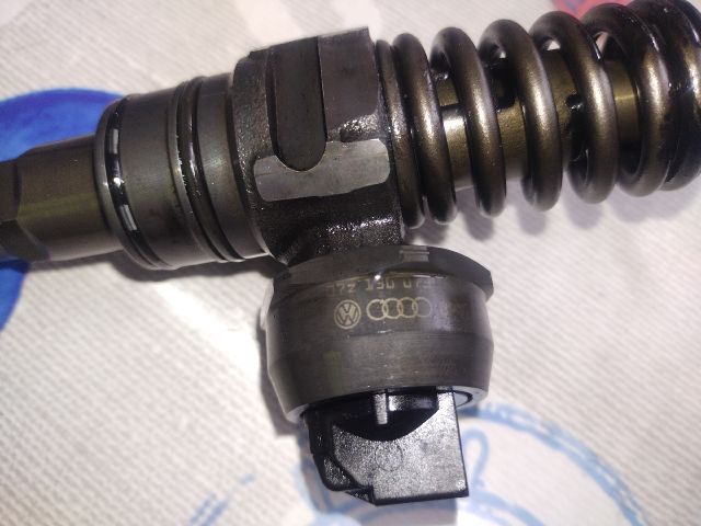 bontott VW PHAETON Porlasztó (1 db)