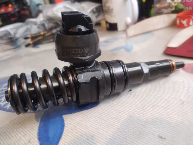 bontott VW PHAETON Porlasztó (1 db)