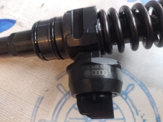 bontott VW PHAETON Porlasztó (1 db)