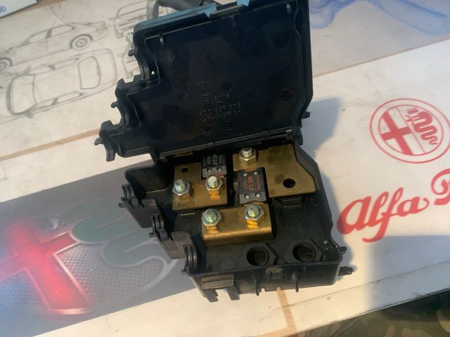 bontott VW PHAETON Akkumulátor Saru Elektronikával