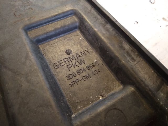 bontott VW PHAETON Akkumulátor Tartó