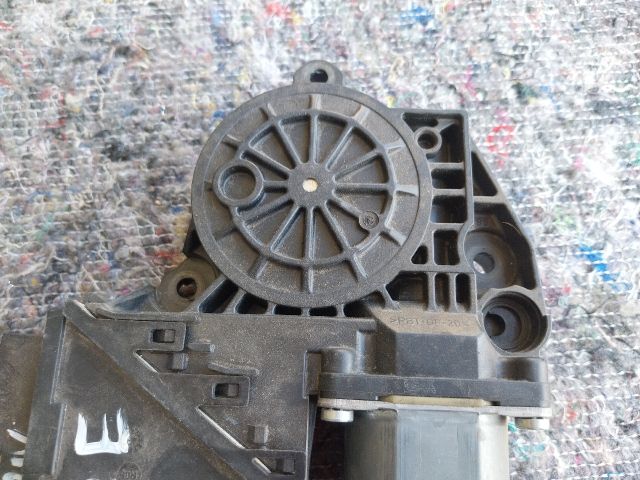bontott VW PHAETON Bal első Ablakemelő Motor