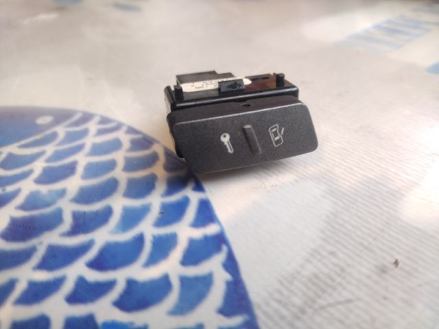 bontott VW PHAETON Bal első Ajtó Kapcsoló