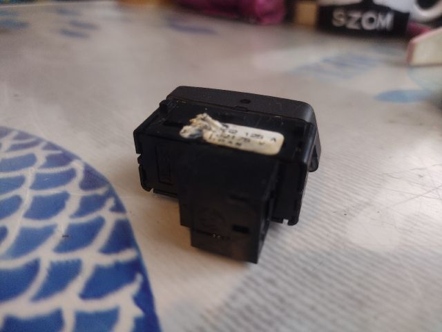 bontott VW PHAETON Bal első Ajtó Kapcsoló