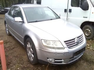 bontott VW PHAETON Bal első Ajtó (Üres lemez)