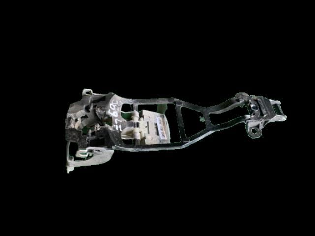 bontott VW PHAETON Bal első Külső Kilincsfészek