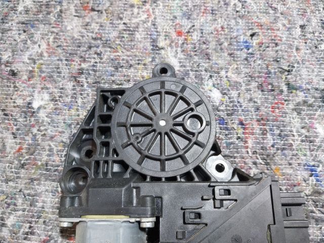 bontott VW PHAETON Bal hátsó Ablakemelő Motor