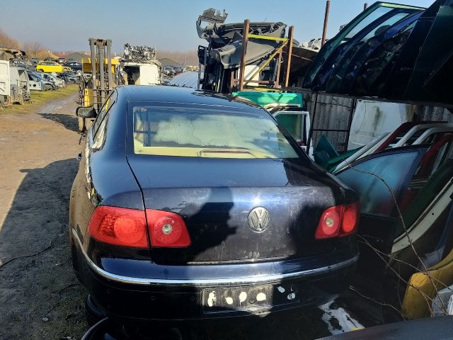 bontott VW PHAETON Bal hátsó Ajtó (Üres lemez)