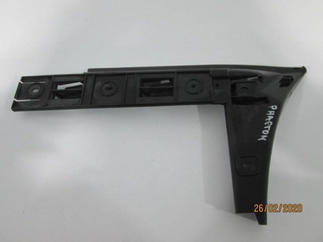 bontott VW PHAETON Bal hátsó Lökhárító Tartó (Műanyag)