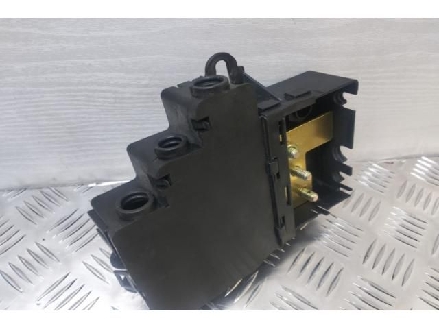 bontott VW PHAETON Biztosítéktábla Doboz