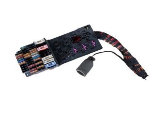 bontott VW PHAETON Biztosítéktábla Doboz