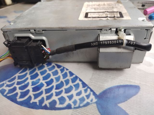 bontott VW PHAETON CD / DVD Tár