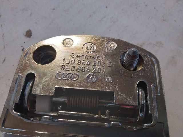 bontott VW PHAETON Csomagrögzítő