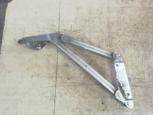 bontott VW PHAETON Csomagtérajtó Jobb Zsanér