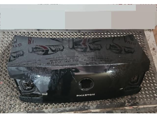 bontott VW PHAETON Csomagtérajtó (Üres lemez)