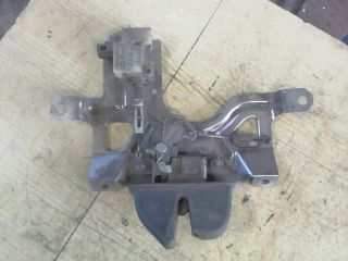 bontott VW PHAETON Csomagtérajtó Zárszerkezet