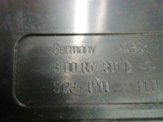 bontott VW PHAETON Első Hamutartó