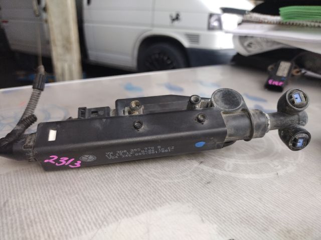 bontott VW PHAETON Fényszórómosó Fúvóka (Pozíciófüggetlen)