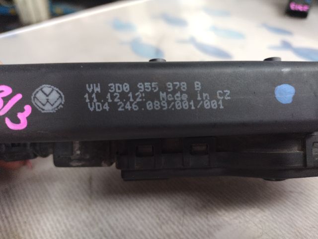 bontott VW PHAETON Fényszórómosó Fúvóka (Pozíciófüggetlen)