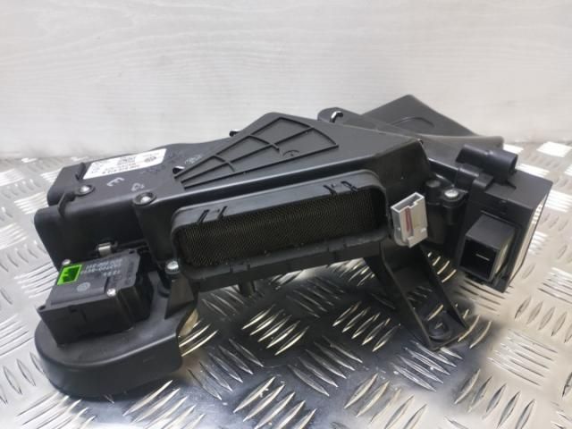 bontott VW PHAETON Fűtés Box