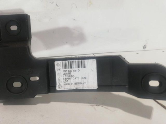 bontott VW PHAETON Hátsó középső Lökhárító Tartó (Műanyag)