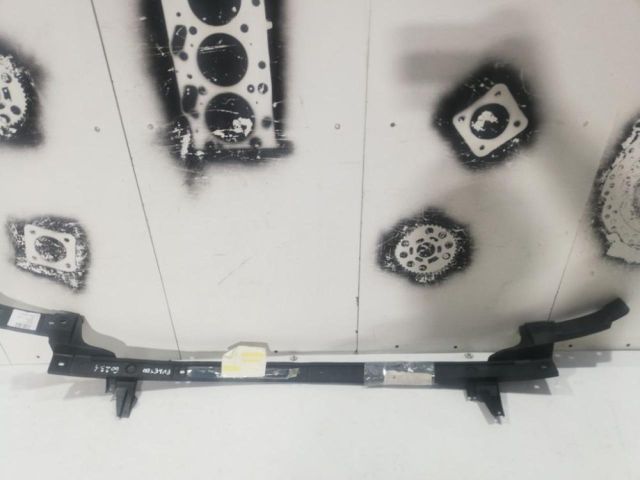 bontott VW PHAETON Hátsó középső Lökhárító Tartó (Műanyag)