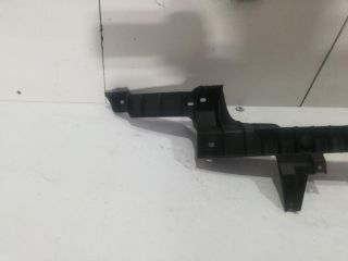 bontott VW PHAETON Hátsó középső Lökhárító Tartó (Műanyag)