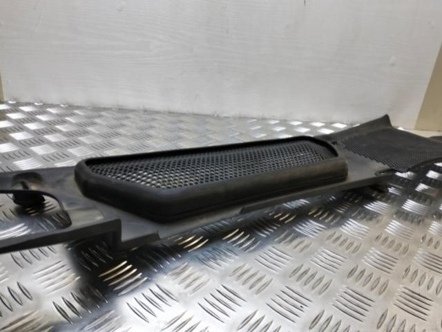 bontott VW PHAETON Hűtőrács