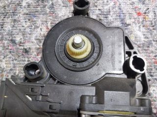 bontott VW PHAETON Jobb első Ablakemelő Motor