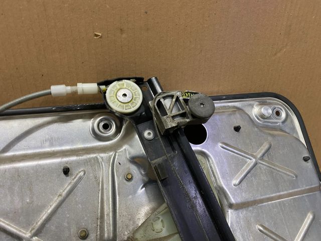 bontott VW PHAETON Jobb első Ablakemelő Szerkezet (Elektromos)