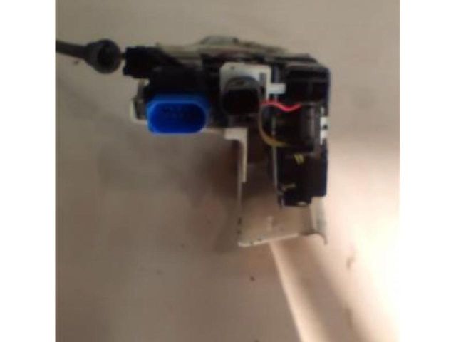 bontott VW PHAETON Jobb első Ajtózár