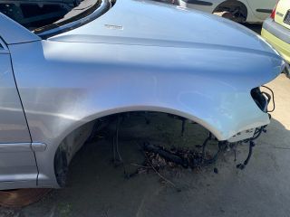 bontott VW PHAETON Jobb első Sárvédő