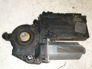 bontott VW PHAETON Jobb hátsó Ablakemelő Motor