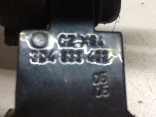 bontott VW PHAETON Jobb hátsó Felső Zsanér