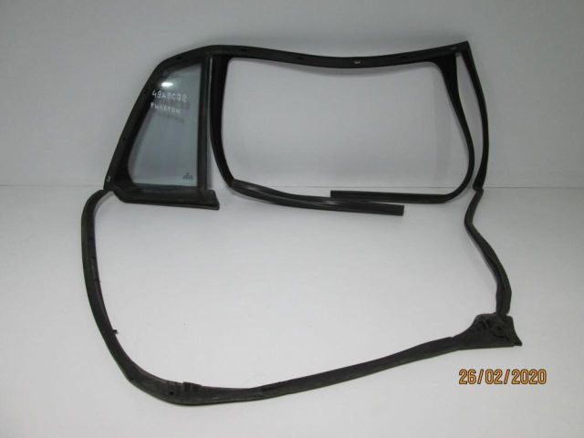 bontott VW PHAETON Jobb hátsó Fixüveg (Ajtóban)