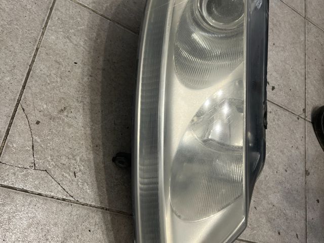 bontott VW PHAETON Jobb Xenon Fényszóró